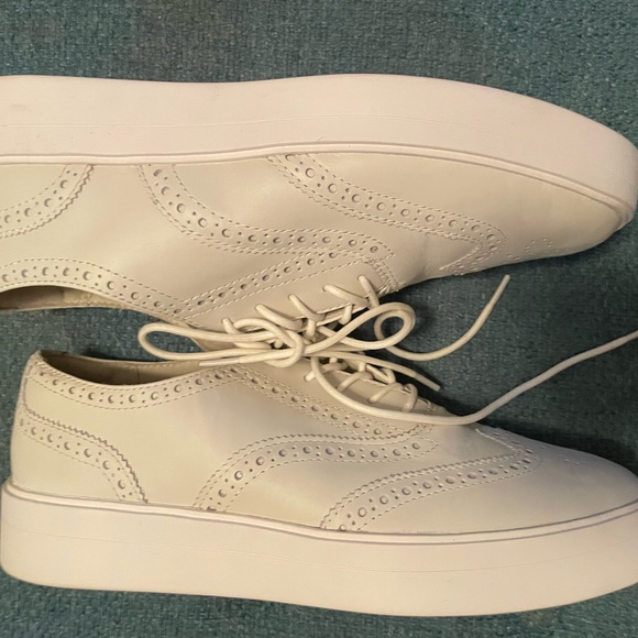 Clarks Cream Brogue Sneakers for Women - Picture 6 of 8